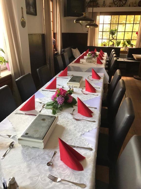 Zum Gruenen Jaeger Hotel Barsinghausen Buitenkant foto