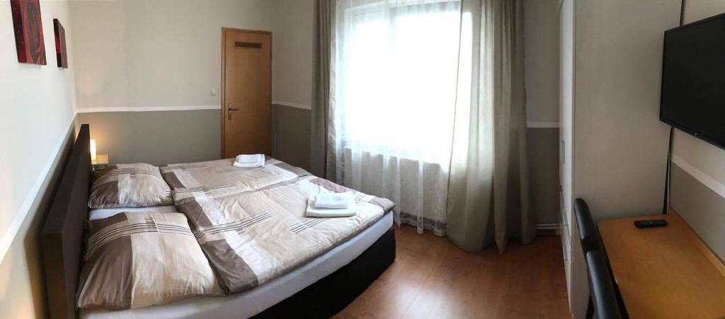 Zum Gruenen Jaeger Hotel Barsinghausen Buitenkant foto